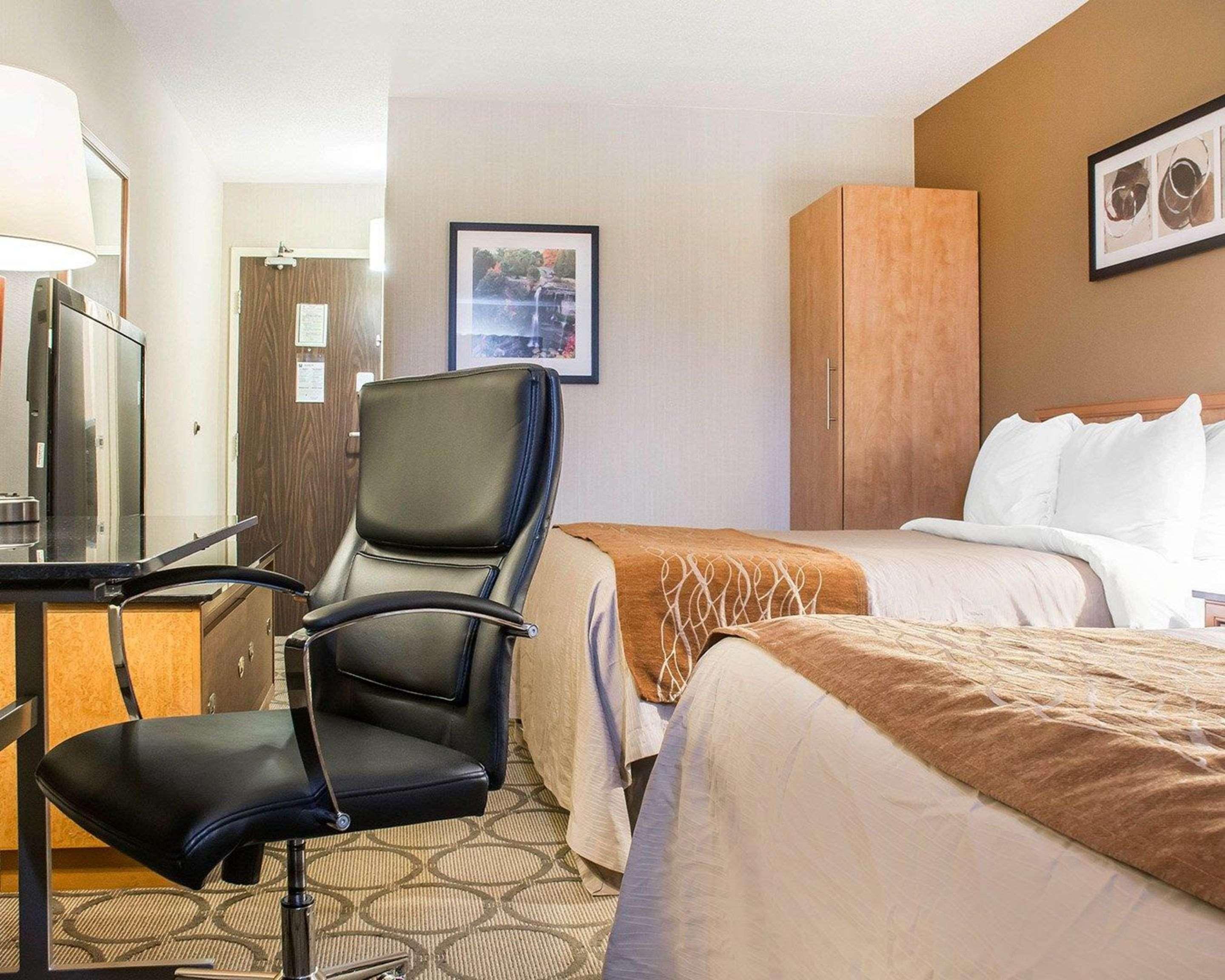 Comfort Inn Hamilton/Stoney Creek Exterior foto