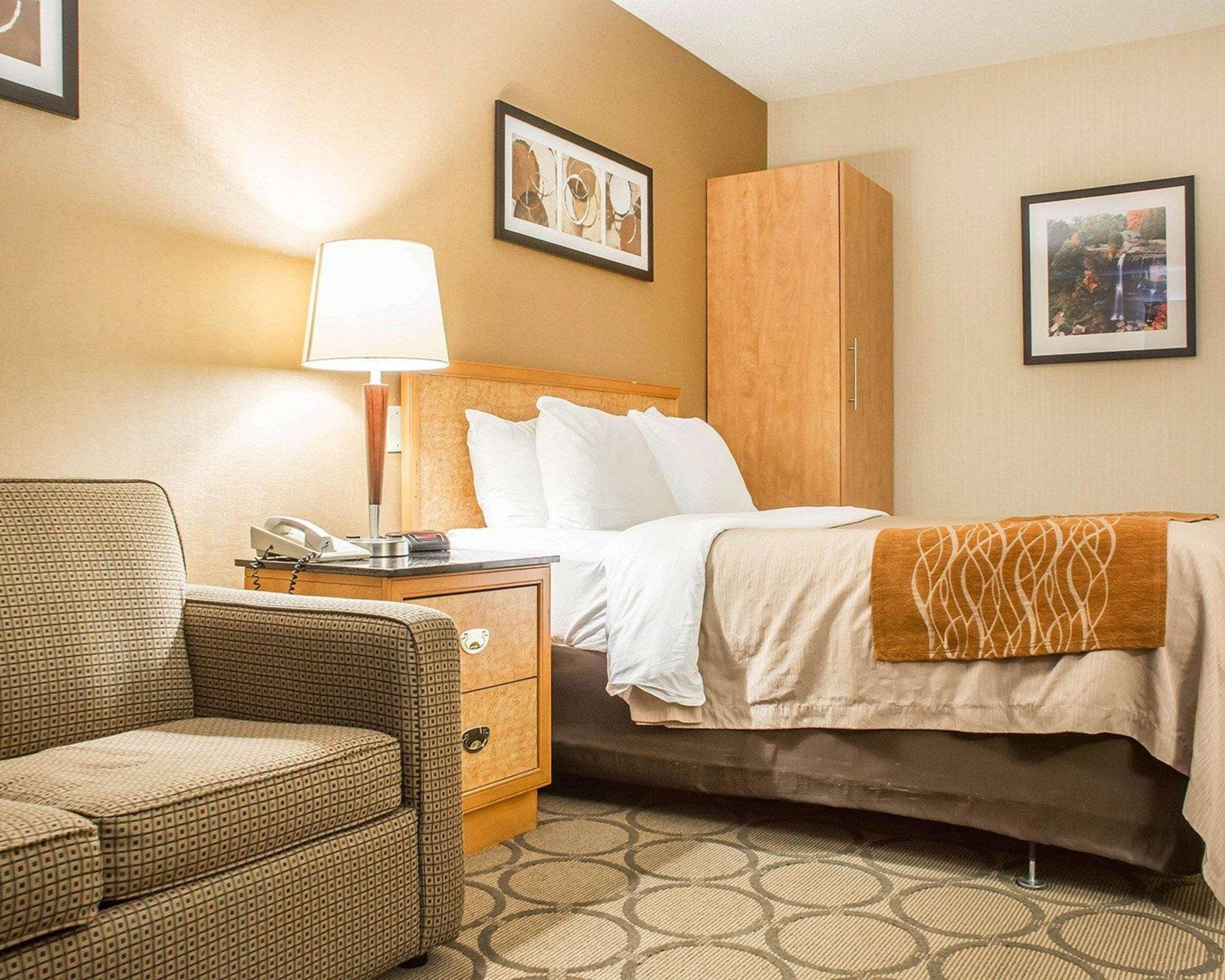 Comfort Inn Hamilton/Stoney Creek Exterior foto