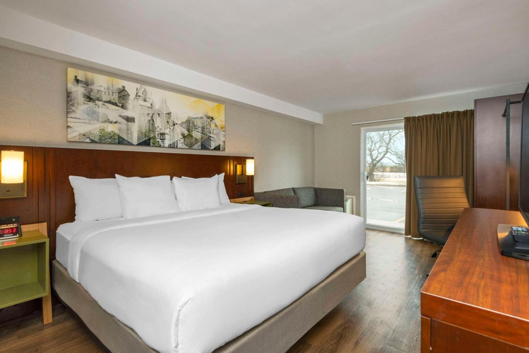 Comfort Inn Hamilton/Stoney Creek Exterior foto